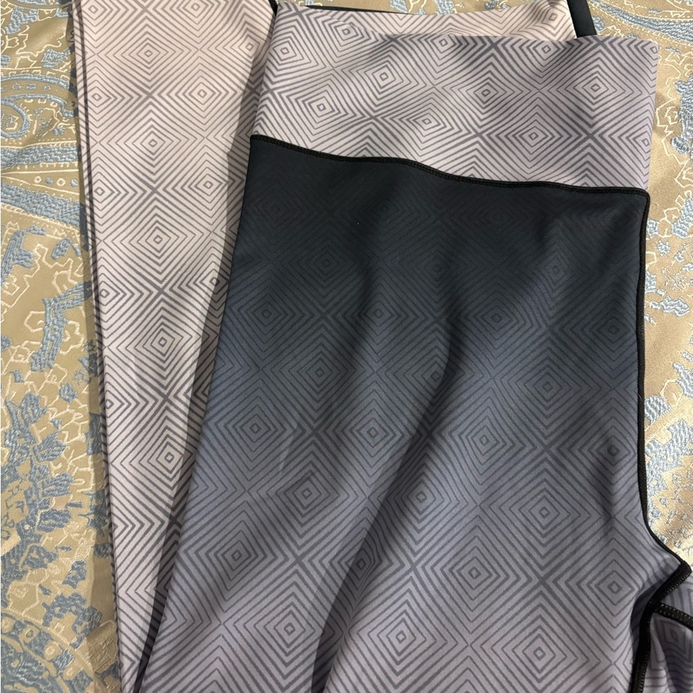 Geometric Patterned Leggings